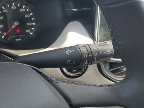 Used 2023 Jeep Compass Limited image 23