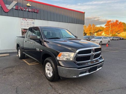 Used 2018 RAM 1500 Classic SLT image 8
