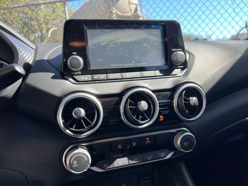 Used 2025 Nissan Sentra S image 17