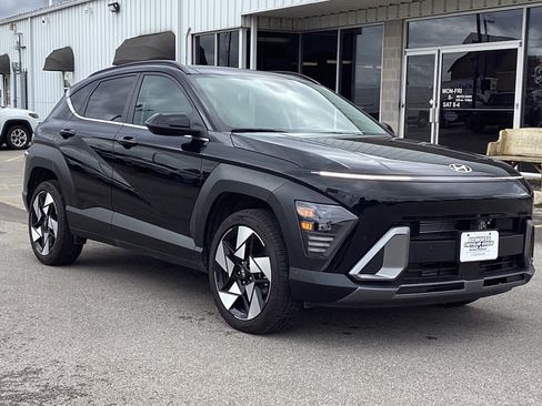 Used 2025 Hyundai Kona Limited AWD/4WD image 3