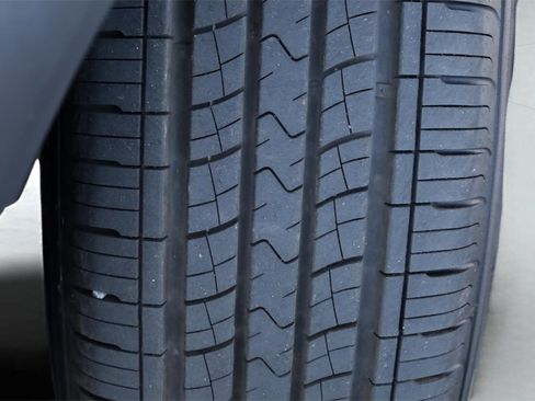 Certified 2022 Toyota Highlander XLE image 47