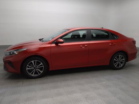 Used 2024 Kia Forte LXS FWD image 2