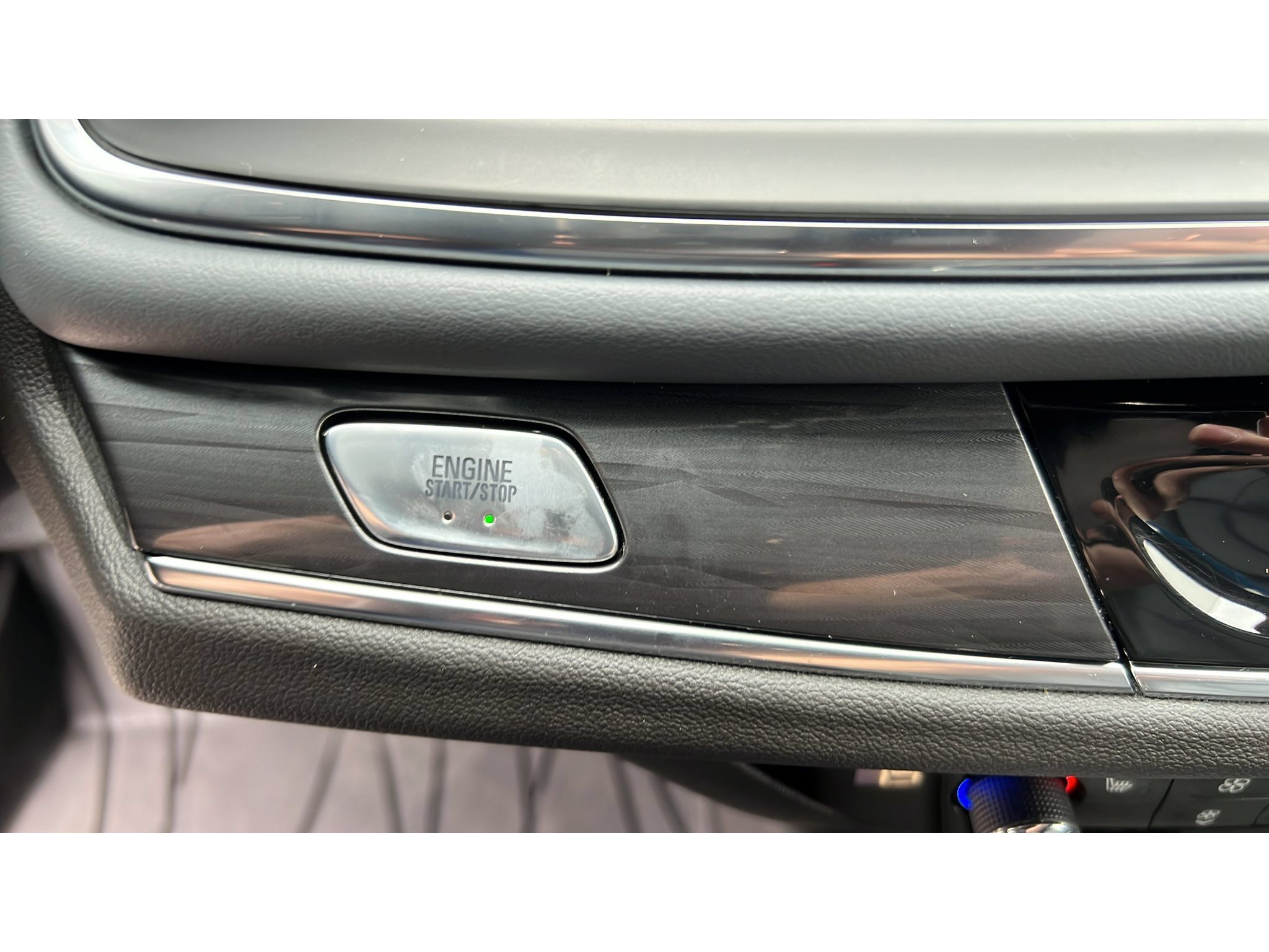 Certified 2023 Buick Enclave Essence w/ Trailering Package, 5000 lbs. AWD/4WD image 21