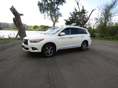 Used 2020 INFINITI QX60 Pure AWD/4WD image 2