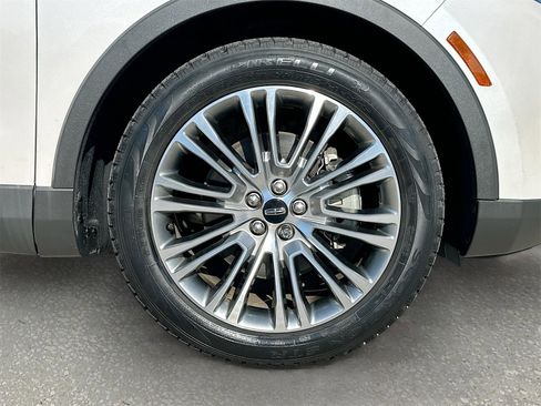 Used 2018 Lincoln MKX Reserve w/ Lincoln MKX Climate Package image 32