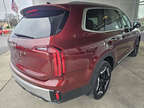 Used 2024 Kia Telluride S w/ S Sunroof Package image 5