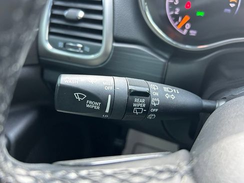 Used 2021 Jeep Grand Cherokee Altitude AWD/4WD image 20