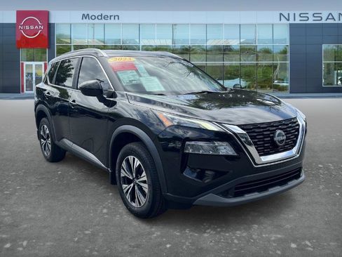 Certified 2023 Nissan Rogue SV w/ SV Premium B Package FWD image 4