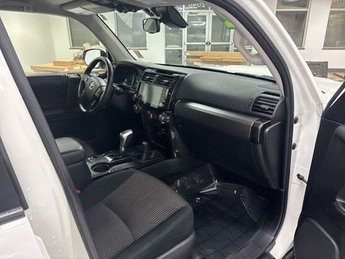 Used 2022 Toyota 4Runner TRD Off-Road image 21