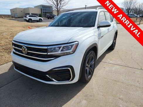 Used 2021 Volkswagen Atlas SE w/ Panoramic Sunroof Package image 7
