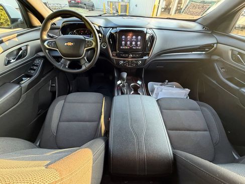 Used 2023 Chevrolet Traverse LT FWD image 20