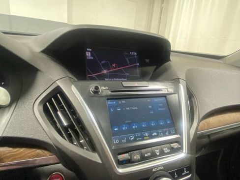 Used 2020 Acura MDX SH-AWD w/ Technology Package image 18