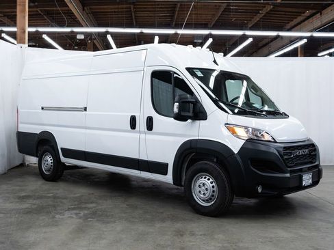 New 2026 RAM ProMaster 3500 w/ Convenience Group image 1