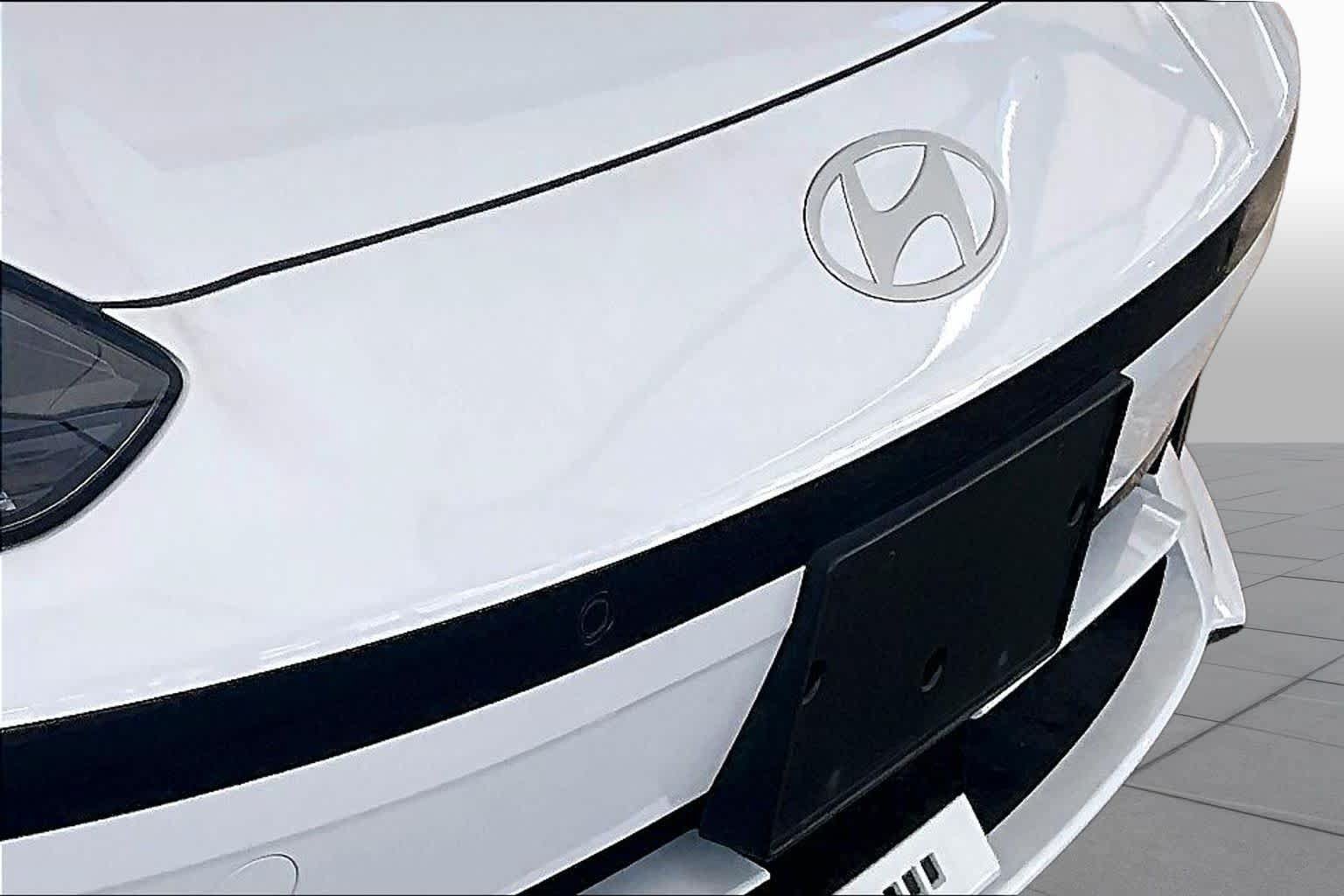 Used 2024 Hyundai Ioniq 6 SEL RWD image 29