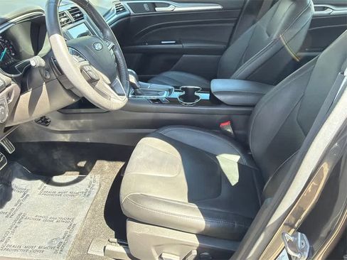 Used 2016 Ford Fusion Titanium image 10