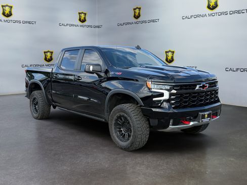 Used 2023 Chevrolet Silverado 1500 ZR2 w/ Technology Package AWD/4WD image 7
