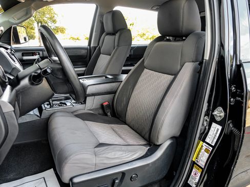 Used 2015 Toyota Tundra SR5 w/ SR5 Upgrade Package image 37