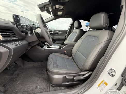 New 2026 Buick Envista Preferred image 16