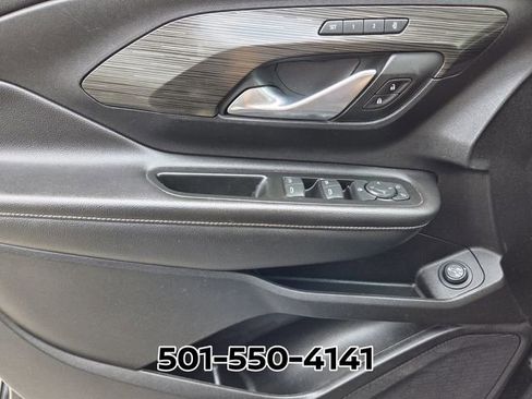 Used 2022 GMC Terrain SLT image 32