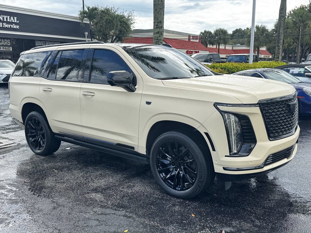 Used 2025 Cadillac Escalade Premium Luxury AWD/4WD image 3