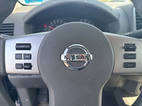 Used 2021 Nissan Frontier SV AWD/4WD image 10