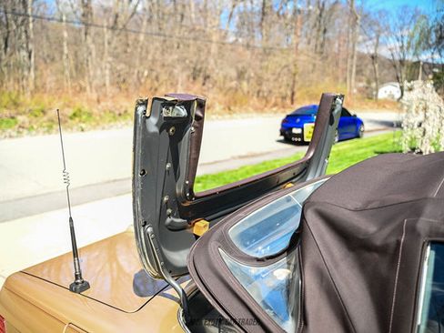 Used 1988 Mercedes-Benz 560 SL image 64