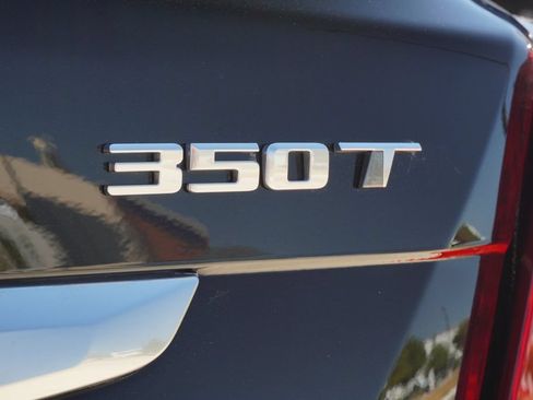 Used 2025 Cadillac XT5 Premium Luxury FWD image 9