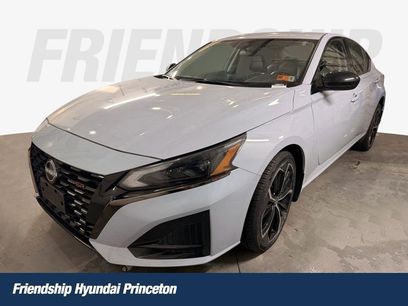 Used 2023 Nissan Altima 2.5 SR