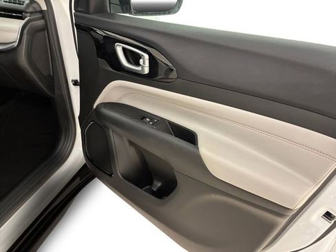 Used 2022 Jeep Compass Limited w/ Elite Group image 15