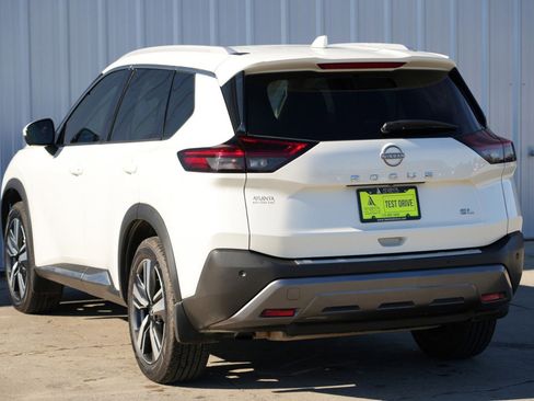 Used 2022 Nissan Rogue SL image 44