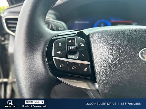 Used 2024 Ford Explorer Platinum w/ Technology Package AWD/4WD image 18