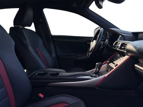 Used 2019 Lexus IS 300 RWD image 11