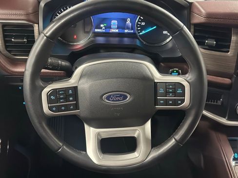 Certified 2024 Ford Expedition Limited image 4