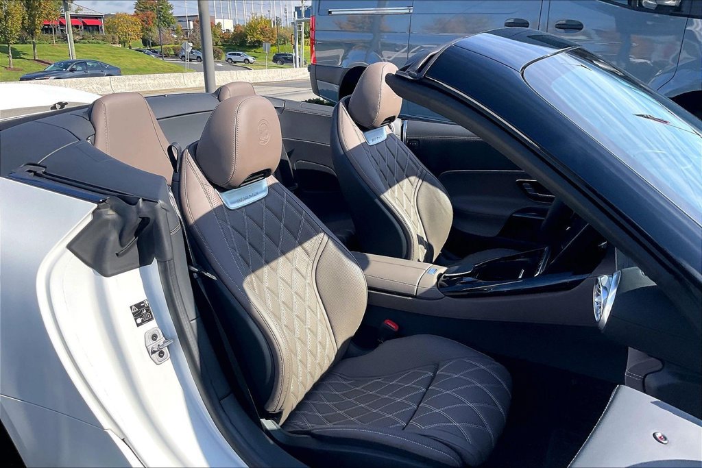 Certified 2022 Mercedes-Benz SL 55 AMG 4MATIC image 7