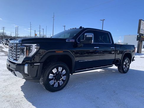 Used 2025 GMC Sierra 2500 Denali w/ Denali Reserve Package image 5
