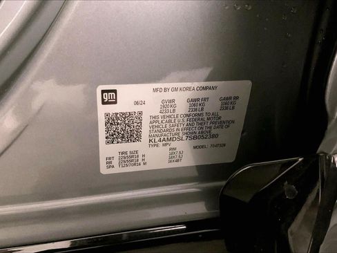 Used 2025 Buick Encore GX Sport Touring w/ Advanced Technology Package FWD image 31