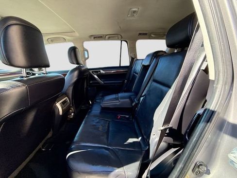Used 2010 Lexus GX 460 image 26