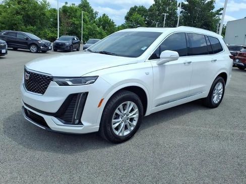 Used 2024 Cadillac XT6 Luxury w/ LPO, Floor Liner Package AWD/4WD image 4