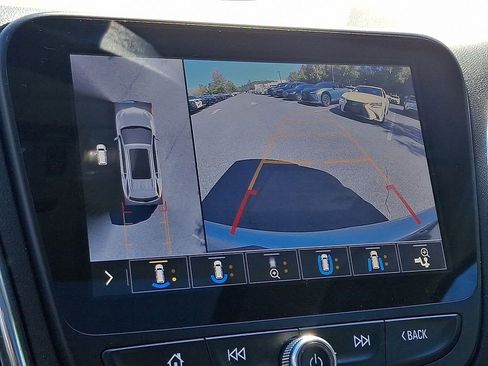 Used 2021 Chevrolet Equinox Premier image 20