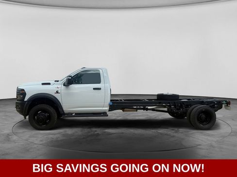 New 2026 RAM 5500 Tradesman AWD/4WD image 4