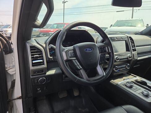 Used 2019 Ford Expedition XLT w/ Equipment Group 202A image 8