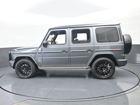 Used 2021 Mercedes-Benz G 550 image 3