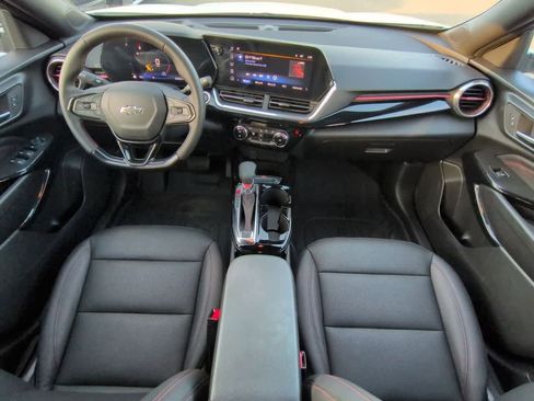 Used 2024 Chevrolet Trax RS w/ Driver Confidence Package image 15