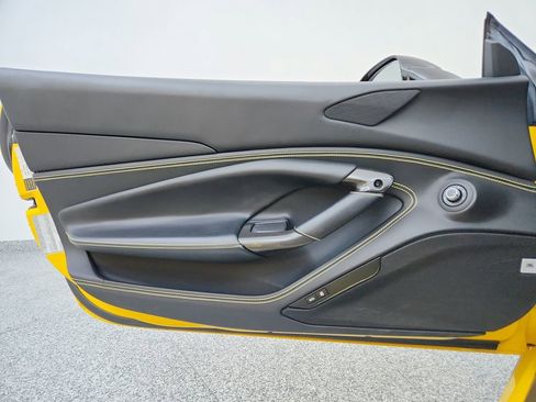 Used 2021 Ferrari F8 Tributo image 23