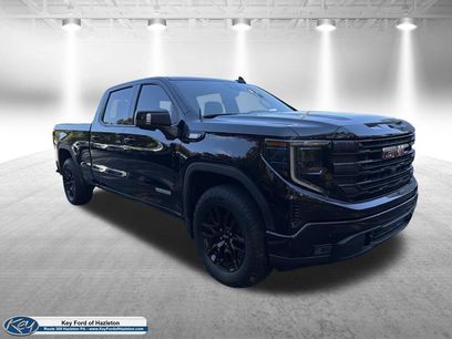 Used 2025 GMC Sierra 1500 Elevation