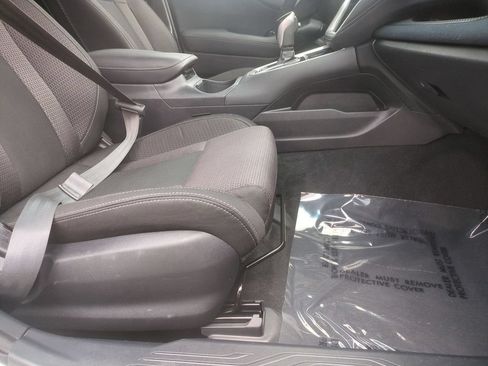 Used 2022 Subaru Outback Premium AWD/4WD image 19