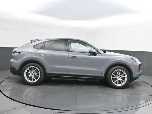 New 2026 Porsche Cayenne Coupe image 8