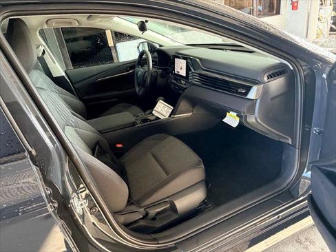Used 2026 Toyota Camry LE FWD image 13