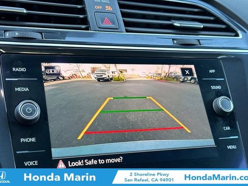 Used 2022 Volkswagen Tiguan SE image 24