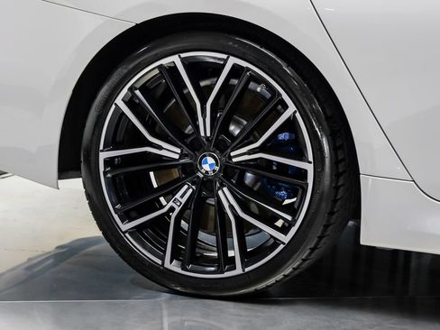 Used 2021 BMW M550i xDrive w/ Executive Package AWD/4WD image 54